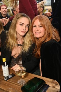 595992921_isla-8.jpg