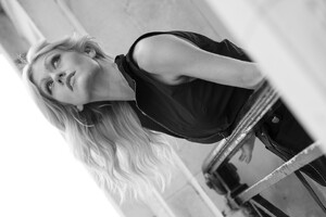 596380416_2025-05-08-kat-mcnamara-djzkozgjud7-2.jpg