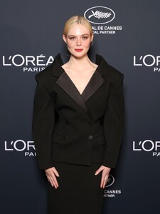 603343060_elle-6.jpg