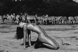 @isabelifontana X @bikinilovers 🫶   by @cameron_hammond (5).jpg