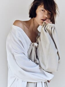 Anna-Nevala-by-Graham-Dunn-for-Nest-Magazine-Fall-2017-1.jpg