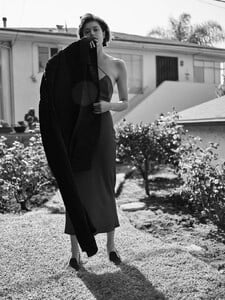 Anna-Nevala-by-Graham-Dunn-for-Nest-Magazine-Fall-2017-11.jpg