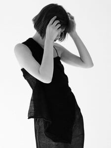 Anna-Nevala-by-Graham-Dunn-for-Nest-Magazine-Fall-2017-2.jpg