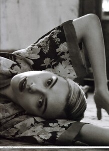 AnotherMagazine-Autum2008_009.thumb.jpg.8e79da865141fd5c420f08c54e995086.jpg