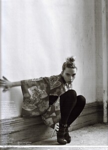 AnotherMagazine-Autum2008_013.thumb.jpg.b306a4eb1142cf0f509c1fdbbc309148.jpg