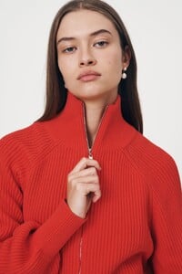 BANJO-KNIT-CARDIGAN-CRIMSON-RED-AW24-ROWIE-9.jpg
