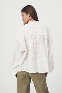 CORA-BLOUSE-BONE-AW24-ROWIE-16.jpg