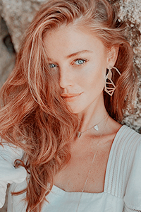 Cintia Dicker1.png