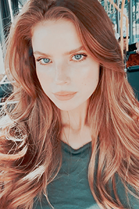Emily Deyt Aysage1.png