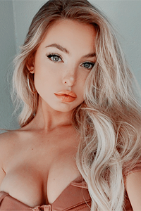 Emma Kotos1.png