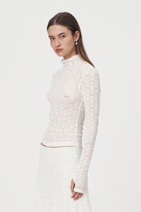 Galo-Flower-Lace-Top-Creme-AW24-ROWIE-5.jpg
