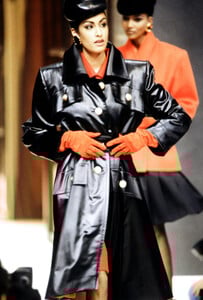 Givenchy HC FW 1991 7.jpg