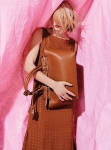 Jade-Huber-Zoe-Kovacs-Amica-Magazine-5.jpg