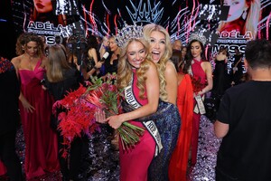 Justýna Zedníková a nová miss Adéla Štroffeková - 25b7ed55-87be-428a-9d07-fd1147e5e5d6.jpg