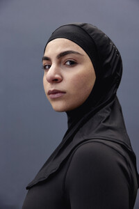 Lululemon-Hijab-4.jpg