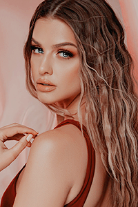 Marina Laswick1.png