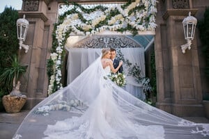 OliaArt - Bridal - 377983_39aab9022ebc40c29ff4a3daae27f70a~mv2.jpg