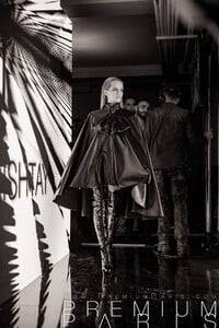 OliaArt - RunwayCatwalk - 377983_5e10e13ebce24a5e83ab003e684f6636~mv2.jpg