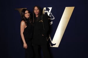 Priyanka_Chopra_Jonas_attends_as_Johnnie_Walker_Vault_Drops_Couture_Expression_Blends_With_Olivier_Rousteing_on_May_032C_2025_in_New_York_City2121_281329.jpg
