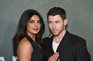 Priyanka_Chopra_Malaysia_281529~16.jpg