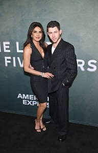 Priyanka_Chopra_Malaysia_282129~13.jpg
