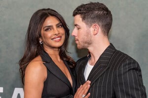 Priyanka_Chopra_Malaysia_28929~19.jpg
