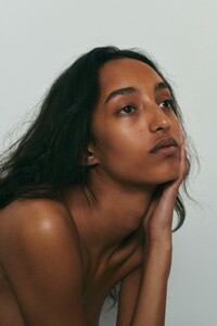 THE_FACE_ISSUE_23_MONA27.jpg