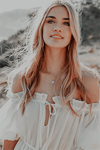 Taylor Moore4.png