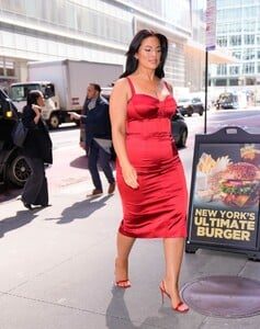 ashley-graham-arrives-at-planet-hollywood-nyc-1.jpg