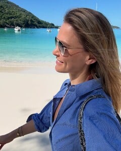 barrefaeli__2025-05-04T180820.000Z_5.thumb.jpg.bd1d90d50e2bb7de8dd9d346e4854820.jpg