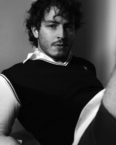borankuzum_203979631.jpg