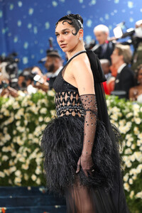 dualipa-3.jpg