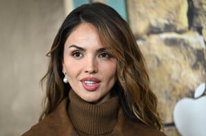 eiza-190.jpg