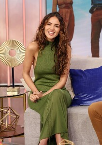 eiza-22.jpg