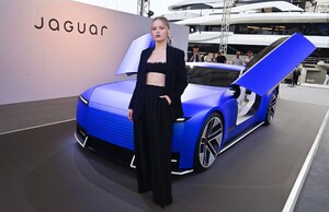 ellie-3.jpg