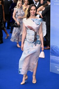 felicity-10.jpg
