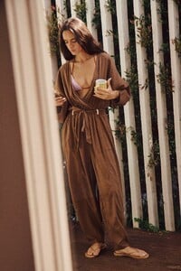 images.urbndata-23.thumb.jpg.260d6c4bd2c8e01af59d7da592c711bf.jpg