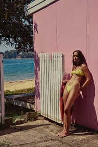 images.urbndata-8.thumb.jpg.df2275e1a03afa92d062cc0fefb709cb.jpg