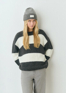 lightweight-knit-jumper_2.jpg