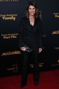 lori-loughlin-at-movieguide-awards-gala-in-los-angeles-02-09-2024-4.jpg