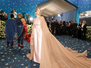 maya-hawke-07.jpg