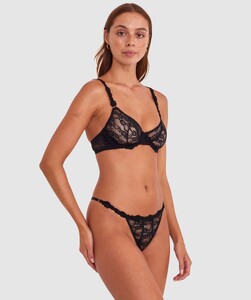 monique-string-black-01629501-281207.jpg