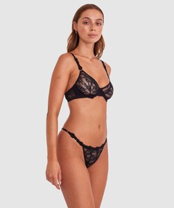 monique-unlined-plunge-bra-black-01629301-281336.jpg