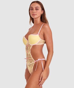 night-games-juicy-push-up-balc-bodysuit-light-yellow-01643301-280982.jpg