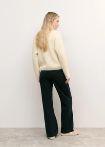 pantalon-acampanado-corte-lateral(2).jpg