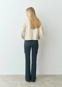 pantalon-campana-cargo-tachas(3).jpg