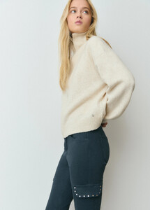 pantalon-campana-cargo-tachas_1.jpg