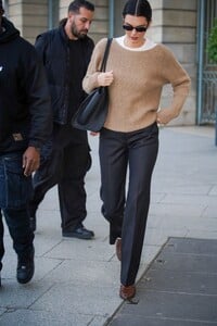 paris-style-moment-with-kendall-jenner-4.jpg