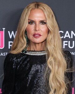 rachel-zoe-at-an-unforgettable-evening-2025-gala-in-la-0.jpg