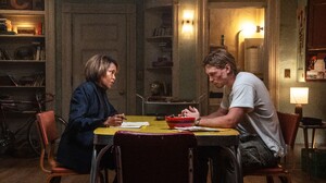 regina-king-austin-butler-caught-stealing-6813347ac15e8.thumb.jpg.e8ecebe7c44fbfd69259e8b3170e4817.jpg
